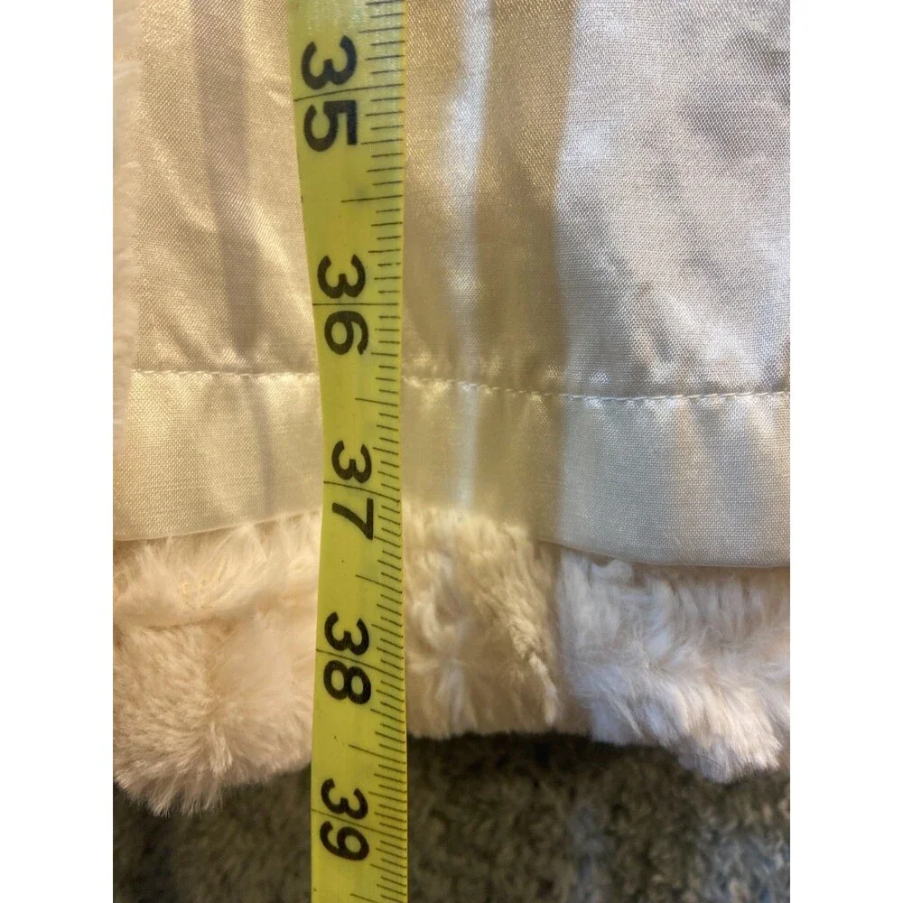Little Giraffe Robe Girls Youth ages 8-12 Cream Lux Satin & Chenille Luxury Gift